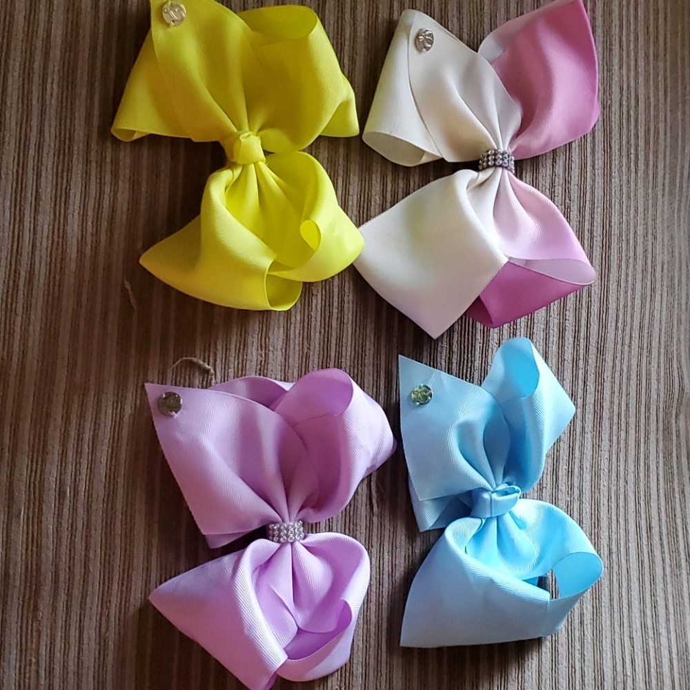 Jojo bows